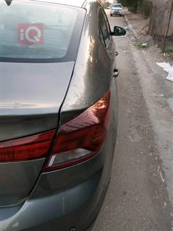 هیوندای ئەلەنترا